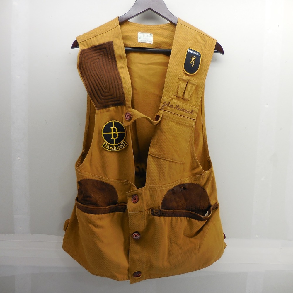 Vintage Bill Plessinger Shooting Vest Yellow Corduroy Browning‎ Bushnell Patches